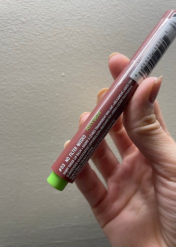 NYX Yağlı Parlak Likit Dudak Parlatıcısı - Görsel 6