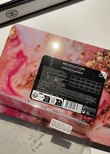 Pembe Tonlarda 18 Renkli Göz Farı Paleti - Görsel 5