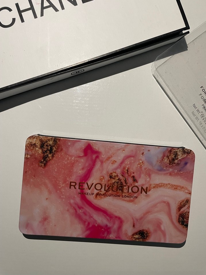 Pembe Tonlarda 18 Renkli Göz Farı Paleti - Görsel 4