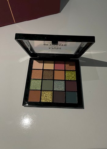 NYX Çok Renkli Koyu Tonlu Göz Farı Paleti - Görsel 2