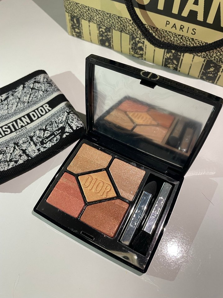 Dior Bej Tonlarda Göz Farı Paleti - Görsel 2