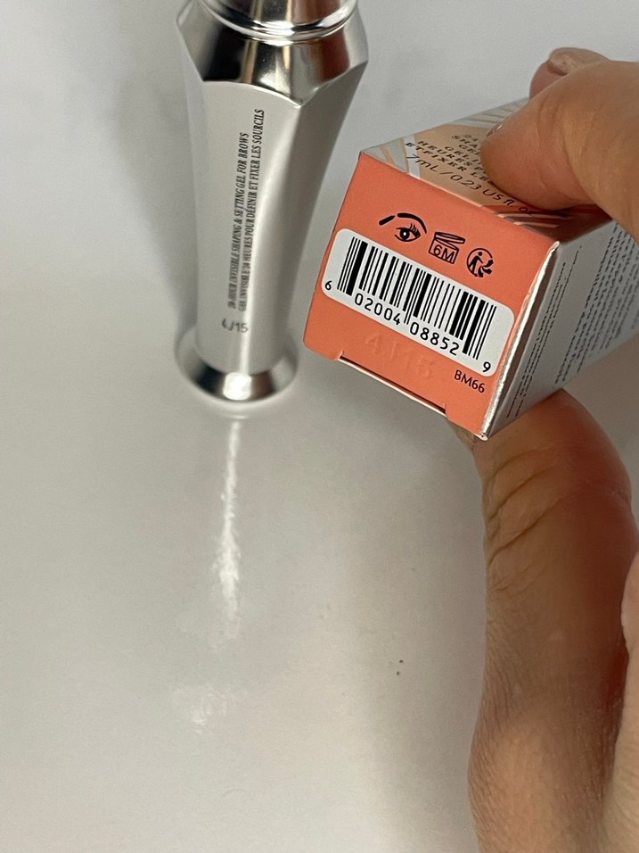 Benefit kaş sabitleyici - Görsel 2