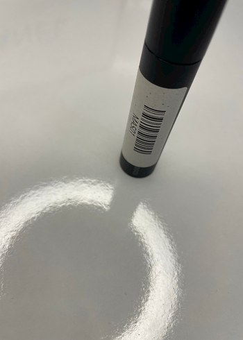 Siyah ve Altın YSL Maskara - Görsel 2