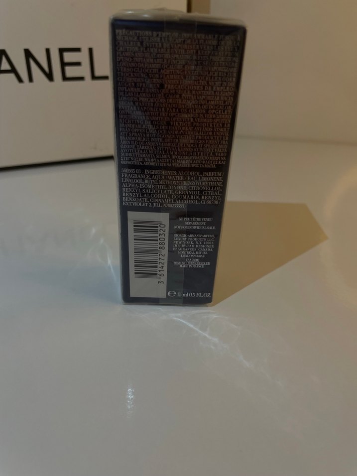 Giorgio Armani Acqua di Gio Profondo Erkek Parfümü - Görsel 2