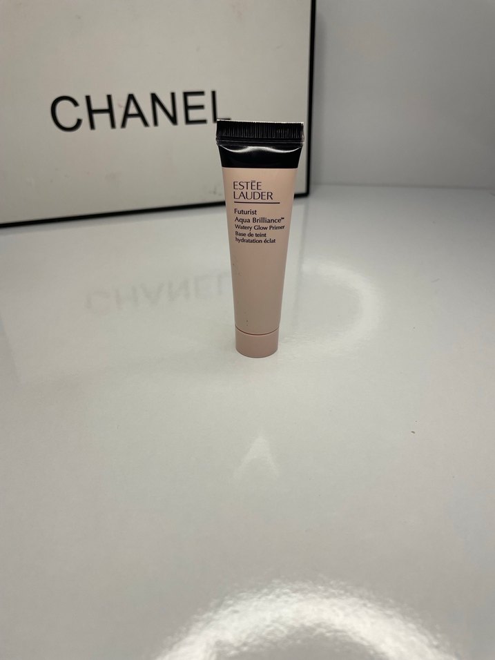 Estée Lauder Parlatıcı Yüz Nemlendiricisi - Görsel 2