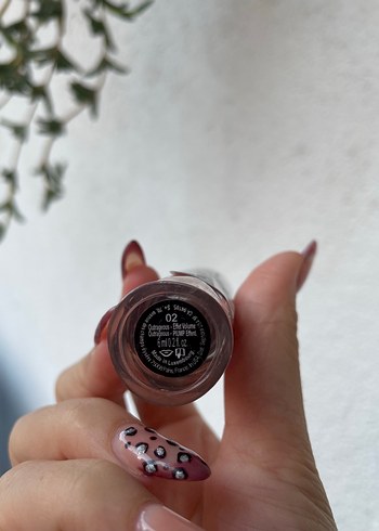Sephora Parlak Bej Dudak Parlatıcısı