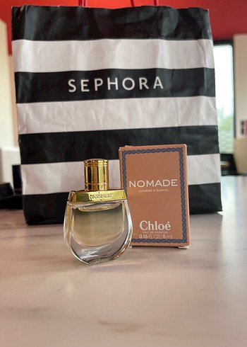 Chloé Nomade Kadın Parfümü 5 ml