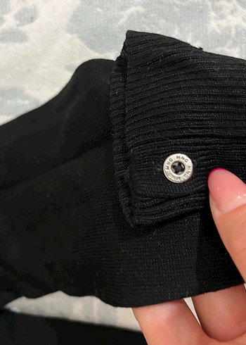 Düğmeli Siyah Uzun Kollu Balıkçı Yaka Bluz - Görsel 2