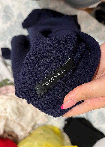 Düğmeli Lacivert Yün Kadın Hırka - Görsel 3