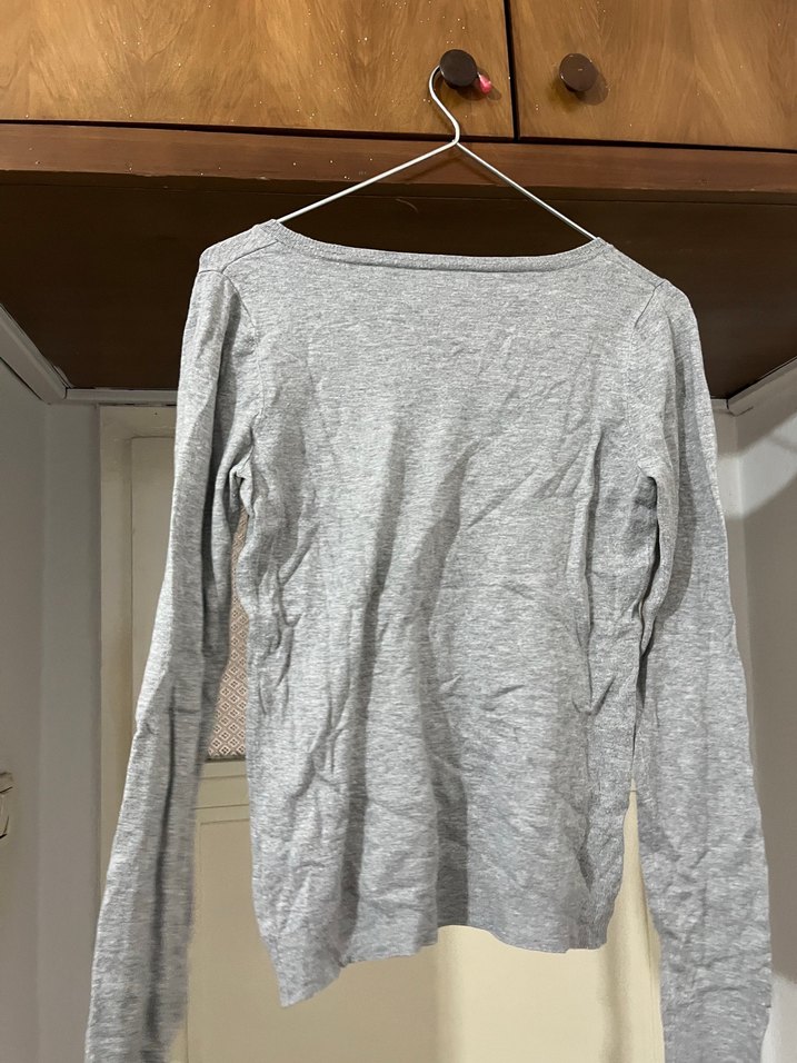 Gri V Yaka Uzun Kollu Kadın Keten Kazak - Görsel 2