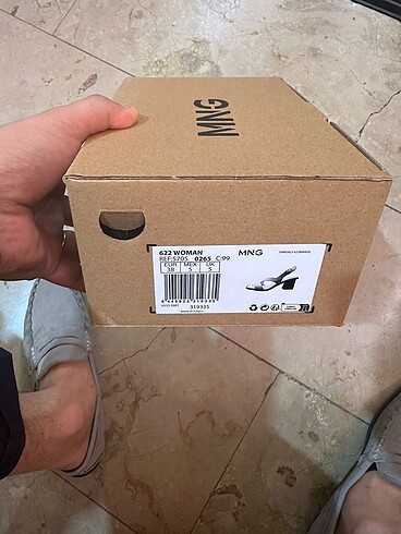 38 Beden siyah Renk Mango Orjinal Topuklu Sandalet