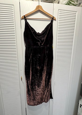Siyah üzeri bakır pırıltılı  Uzun degaje yaka Gece Elbise - Görsel 2
