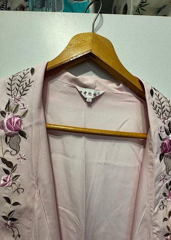 Nakışlı Pembe Uzun Kol Kadın Sabahlık - Görsel 2