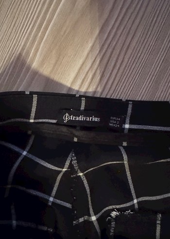 Kadın Siyah Kareli Kumaş Pantolon - Görsel 2