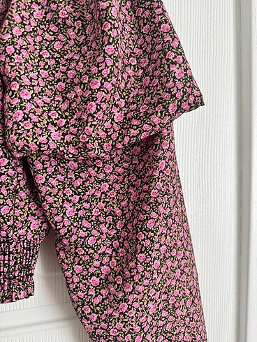 Zara çiçek detaylı gömlek - Görsel 4