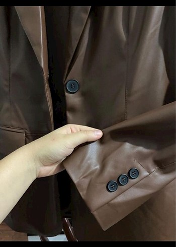 Düğmeli Kahverengi Deri Kadın Ceket - Görsel 2