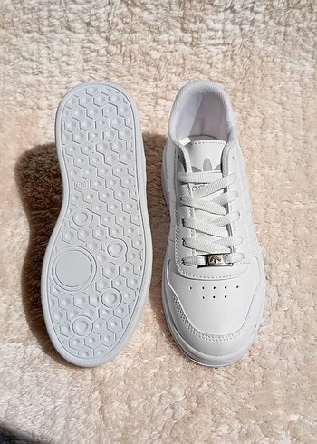 38 Beden Beyaz Bağcıklı Stiletto Topuklu Kadın Spor Ayakkabı