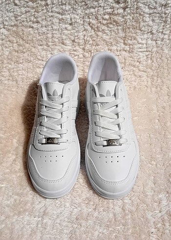 Adidas Beyaz Bağcıklı Stiletto Topuklu Kadın Spor Ayakkabı