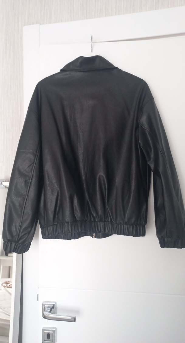 Bershka Siyah Deri Ceket Fermuarlı - Görsel 2
