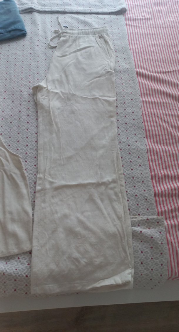 Stradivarius Keten Bluz Pantolon Takım, Salaş Kesim, Kolsuz - Görsel 4