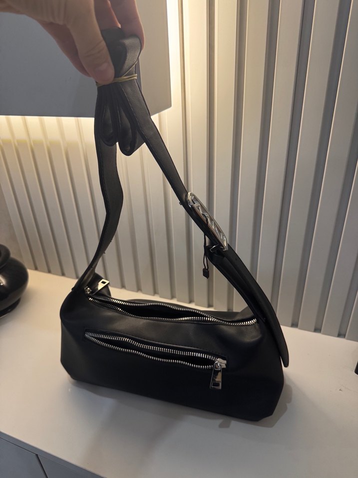 Siyah Deri Kadın Çapraz Çanta - Görsel 4