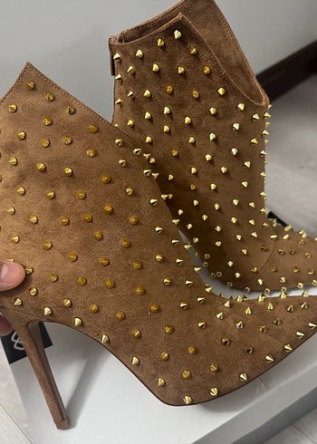 Kahverengi Süet Zımbalı Stiletto Bot - Görsel 2