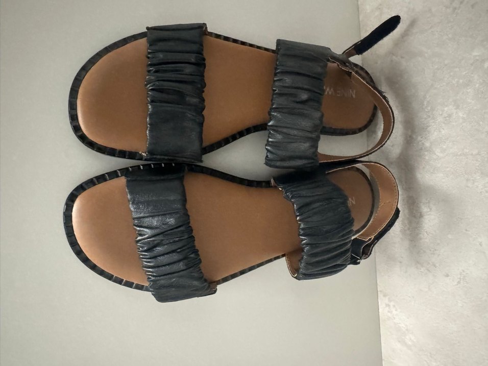 Nine West Siyah Pileli Dolgu Topuklu Kadın Terlik - Görsel 4