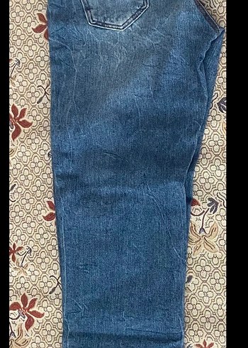 31 Beden Kadın Mavi Denim Midi Boy Dar Kesim Jean