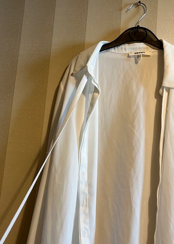 Drapeli Beyaz Gömlek - Görsel 3