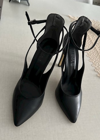 38 Beden siyah Renk Klasik Siyah Deri Stiletto Tokalı Topuklu