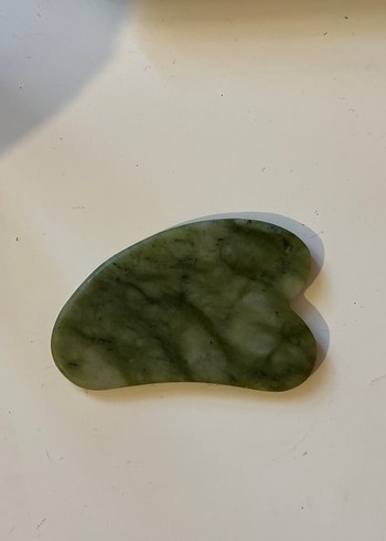 Yeşim Taşı Yüz Masaj Aleti - Görsel 2