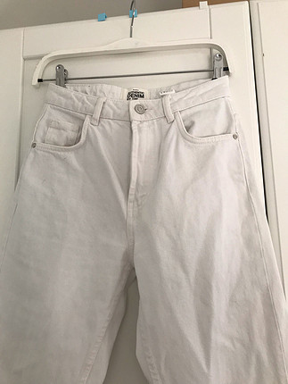 Beyaz momfit pantolon