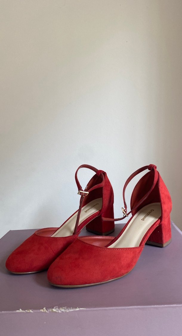 Klasik Kırmızı Süet Topuklu Kadın Ayakkabı - Görsel 2