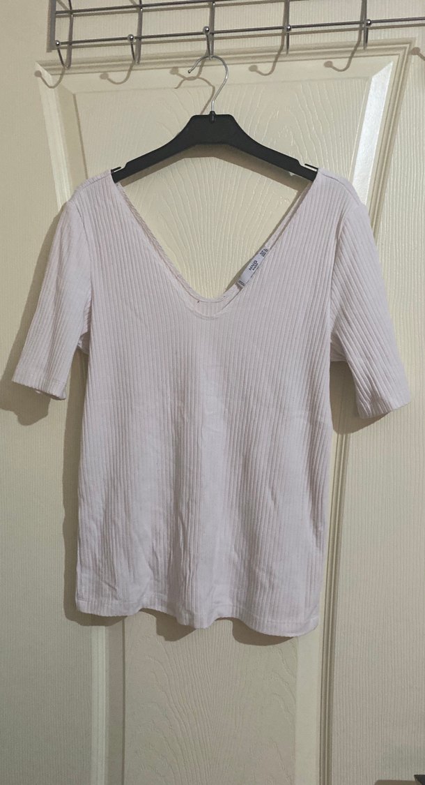 Bej V Yaka Keten Kadın Tişört - Görsel 4