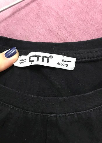 34 Beden Siyah Kolsuz Yüksek Yakalı Crop Top