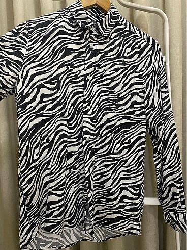 xs Beden siyah Renk Zebra desenli gömlek
