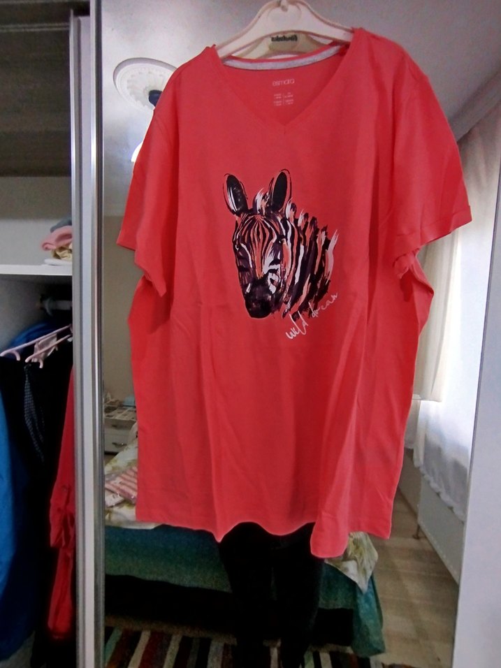 Pembe Baskılı Kısa Kollu  Tişört - Görsel 2