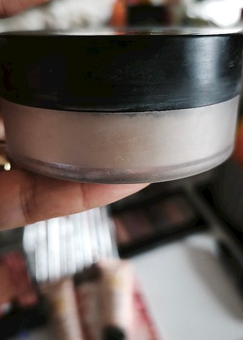 Wet n Wild Photofocus Transparan Sabitleyici Pudra - Görsel 4