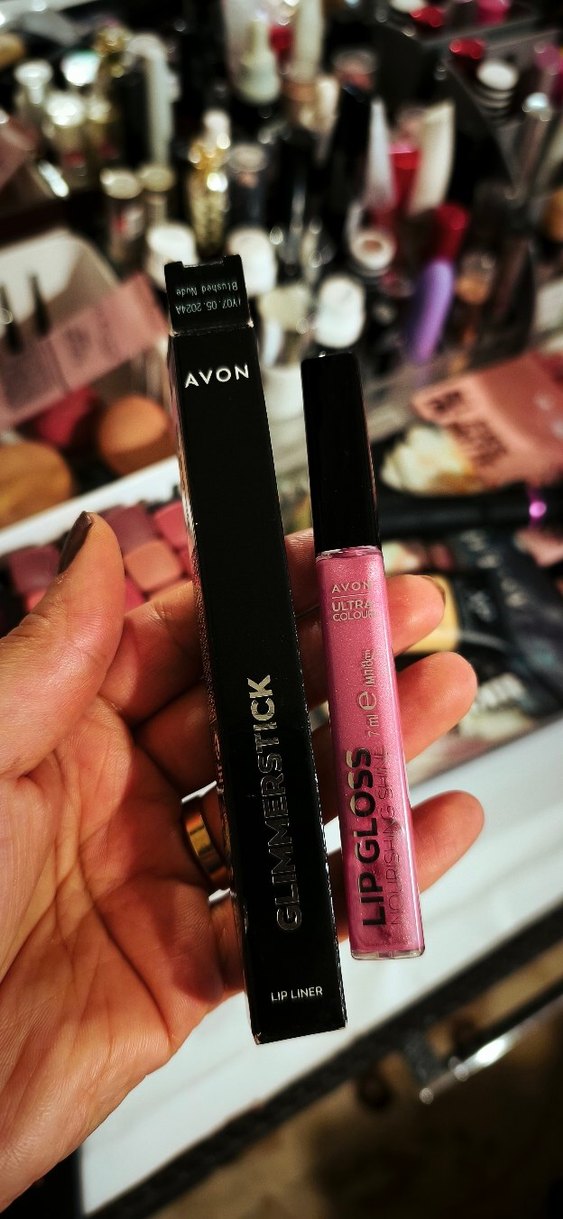 Avon Ultra Colour Parlak Pembe Ruj lip gloss - Görsel 2