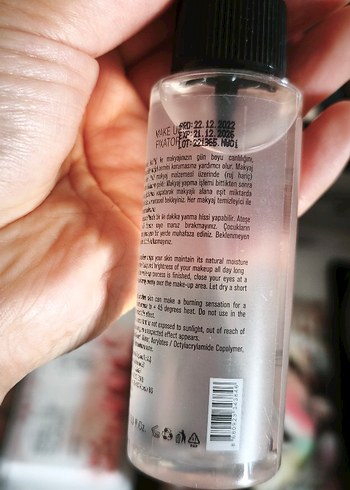 New Well Makyaj Sabitleyici Sprey - Görsel 2