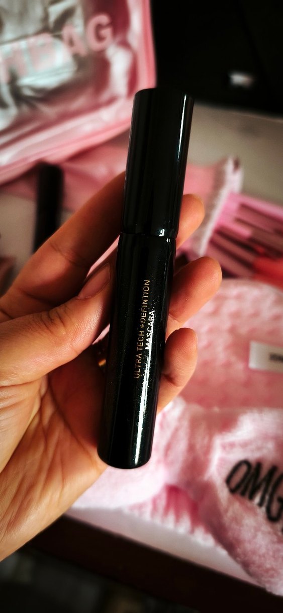 L'Oréal Lumi Glotion 902 Işıltılı Pembe BB Krem - Görsel 5