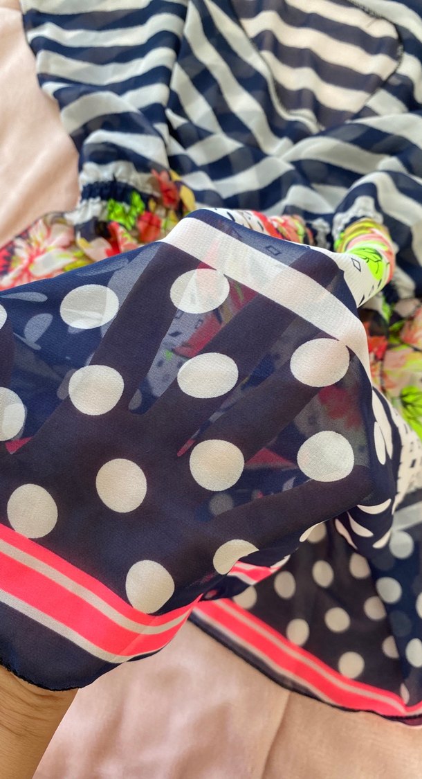 Çiçek Desenli Renkli pareo - Görsel 2