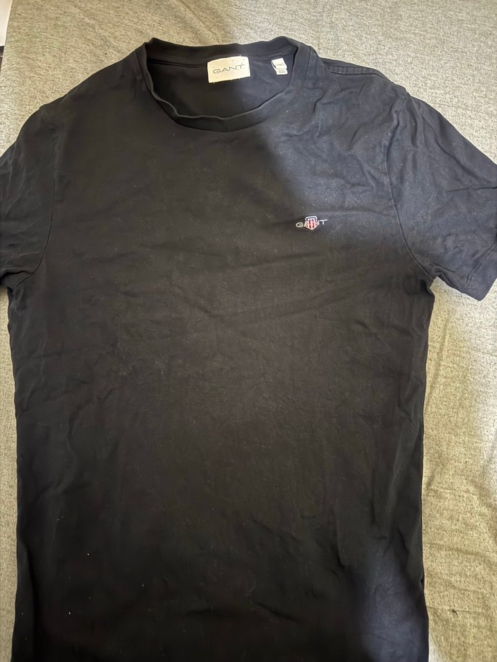 ORJİNAL GANT YELEK VE TİŞÖRTLER - Görsel 2