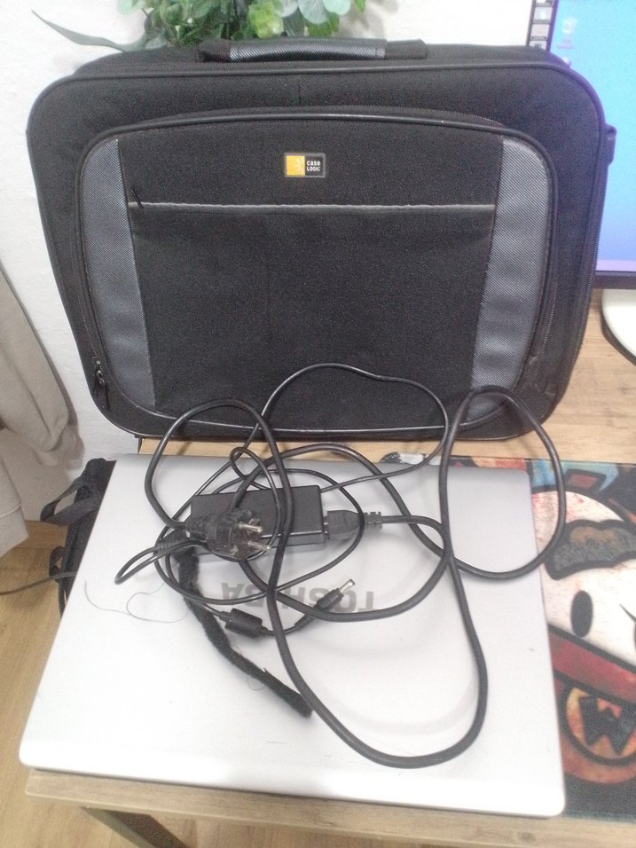 Toshiba l300 taptop - Görsel 2