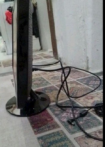 21.5 inç Samsung Monitör - Görsel 6