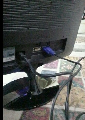 21.5 inç Samsung Monitör - Görsel 4