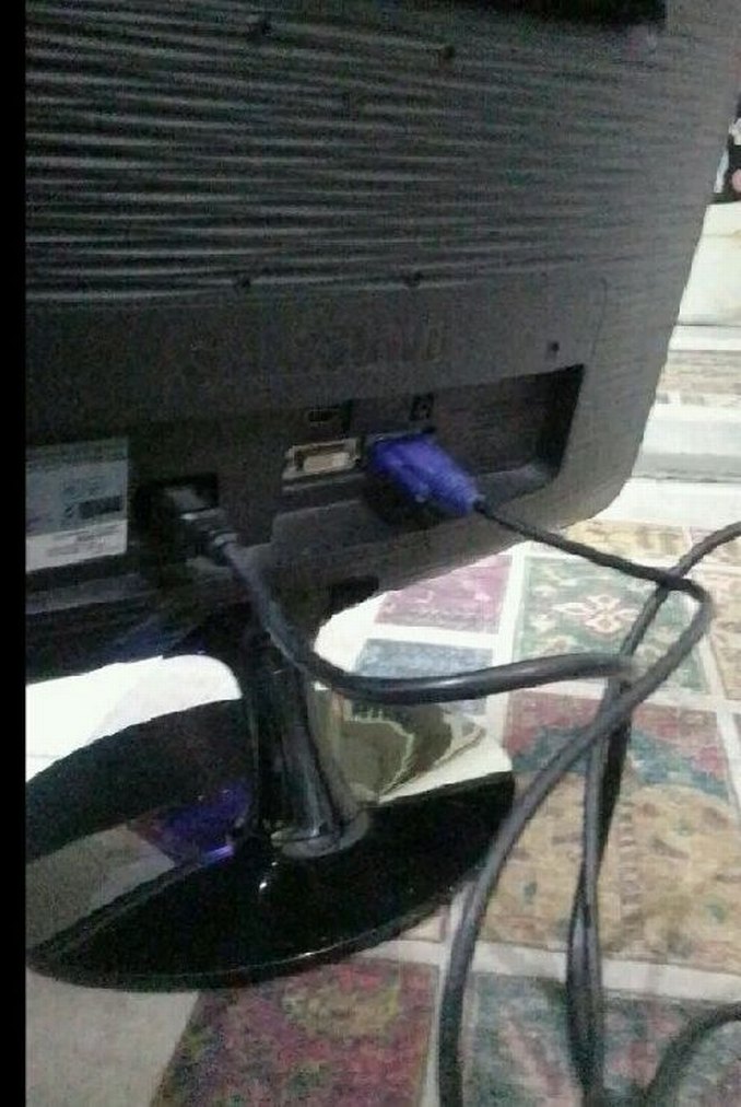 21.5 inç Samsung Monitör - Görsel 4