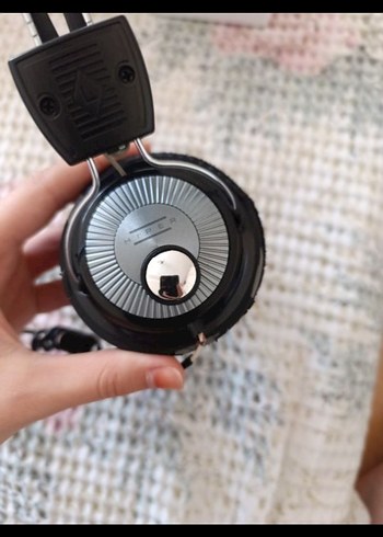 Siyah Katlanabilir Kablolu Kulaklık - Görsel 2