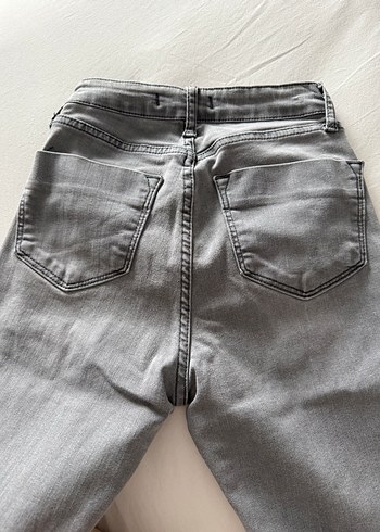 27 Beden Gri Kadın Normal Kesim Denim Pantolon