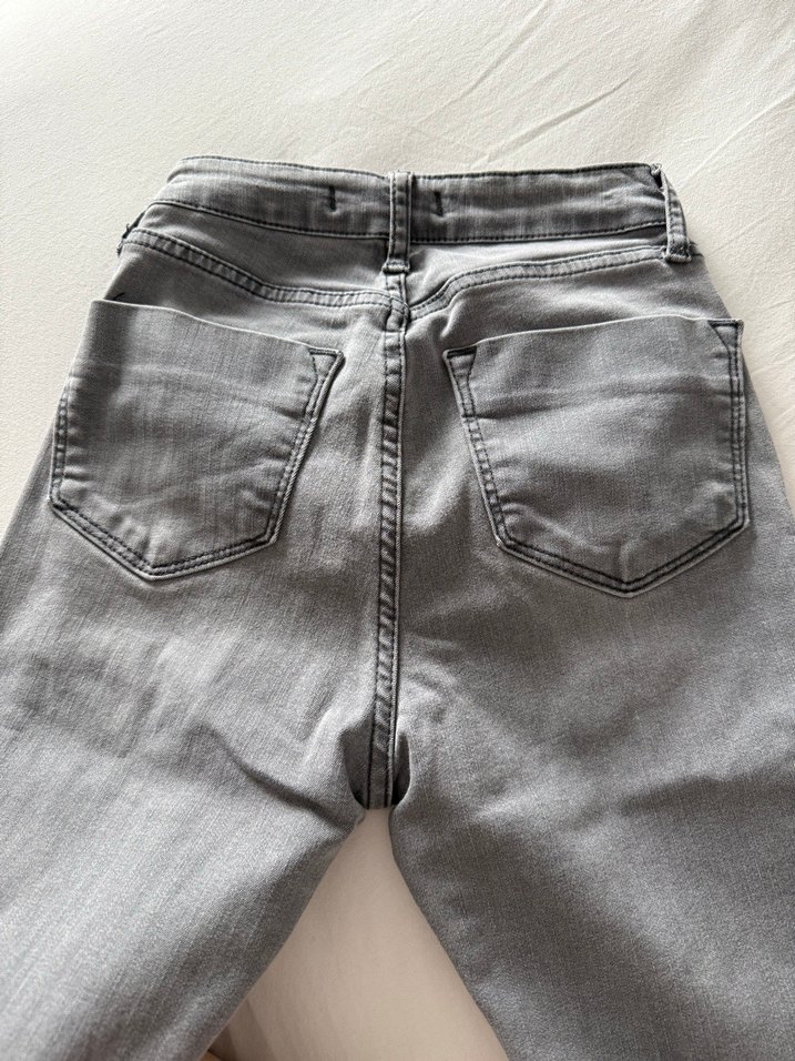 Gri Kadın Normal Kesim Denim Pantolon - Görsel 2